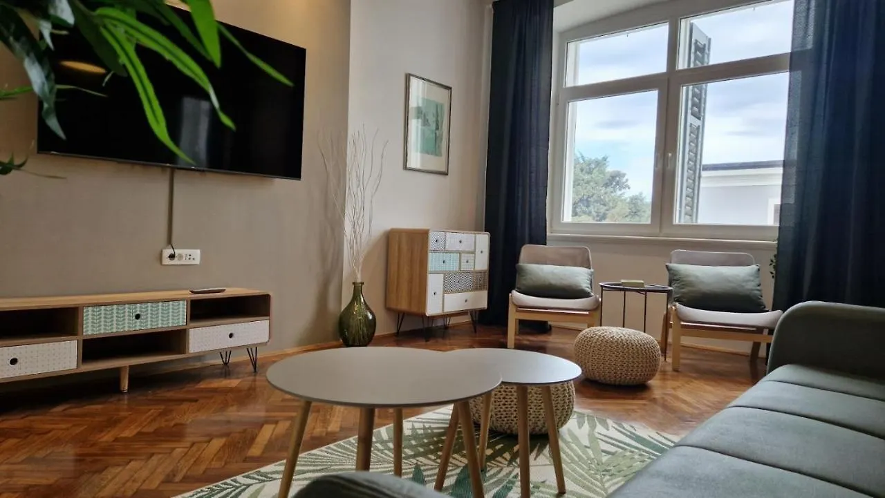 Citygem - Just Perfect For Two Apartment Pula